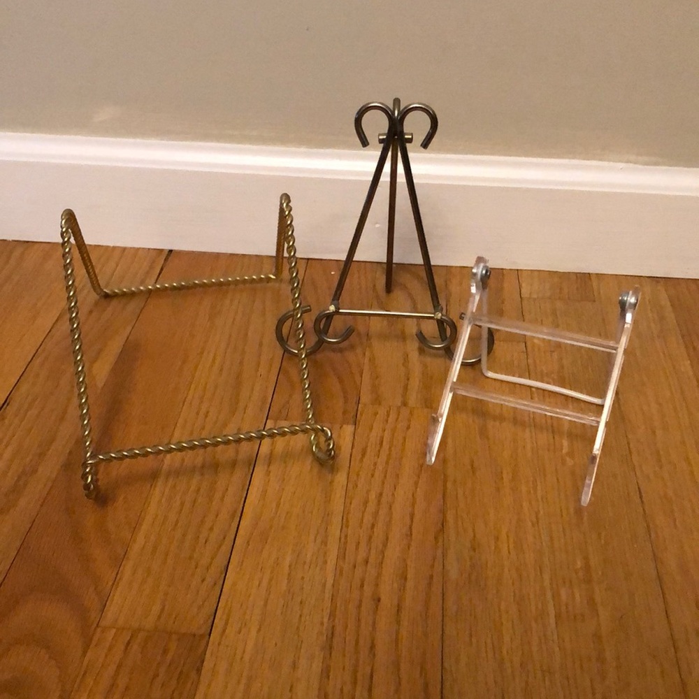 Lot of easels